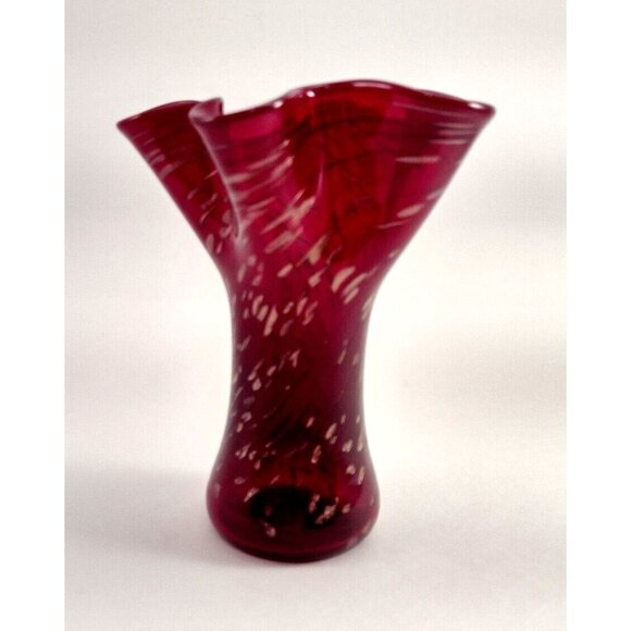Glass Eye Studio GES Ruby Red Ruffled Art Glass Vase w/ Copper Flecks - Picture 8 of 10
